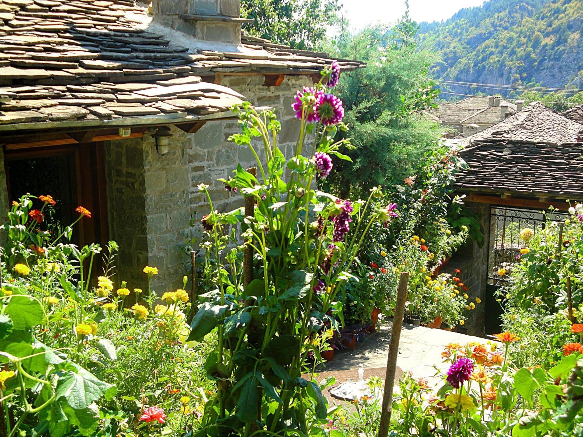 Guesthouse Gouris เซเปโลโว ภายนอก รูปภาพ