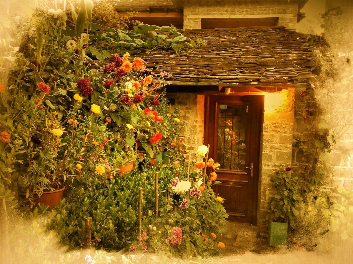 Guesthouse Gouris เซเปโลโว ภายนอก รูปภาพ
